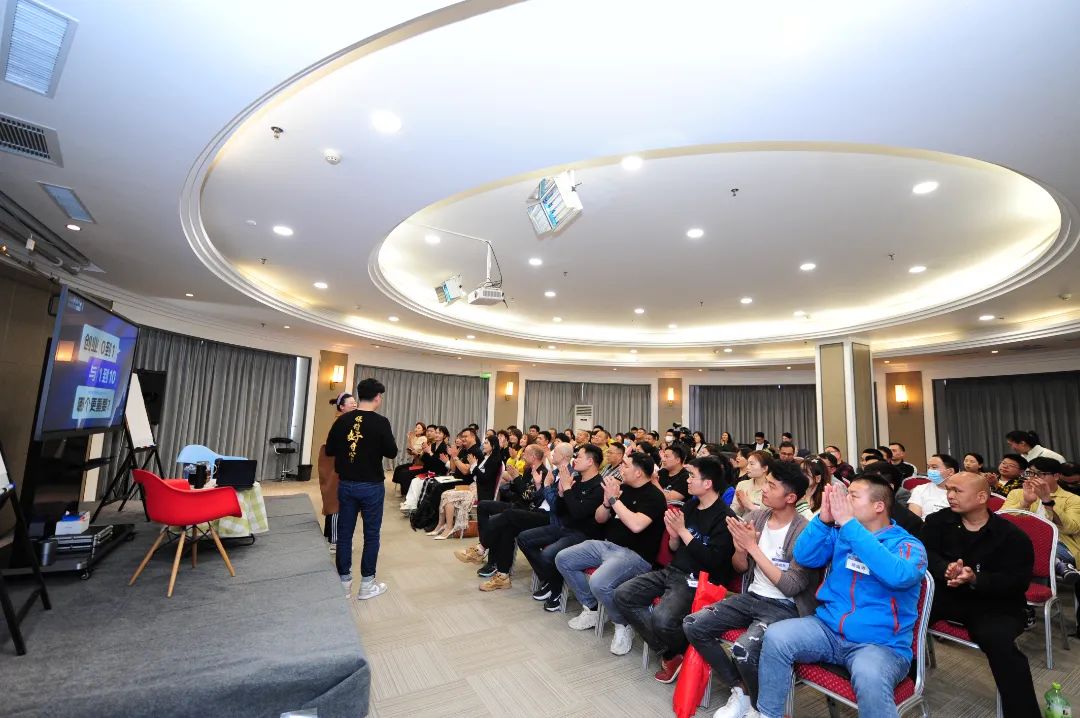 创业黄金定律大全,创业赚钱28个核心法则