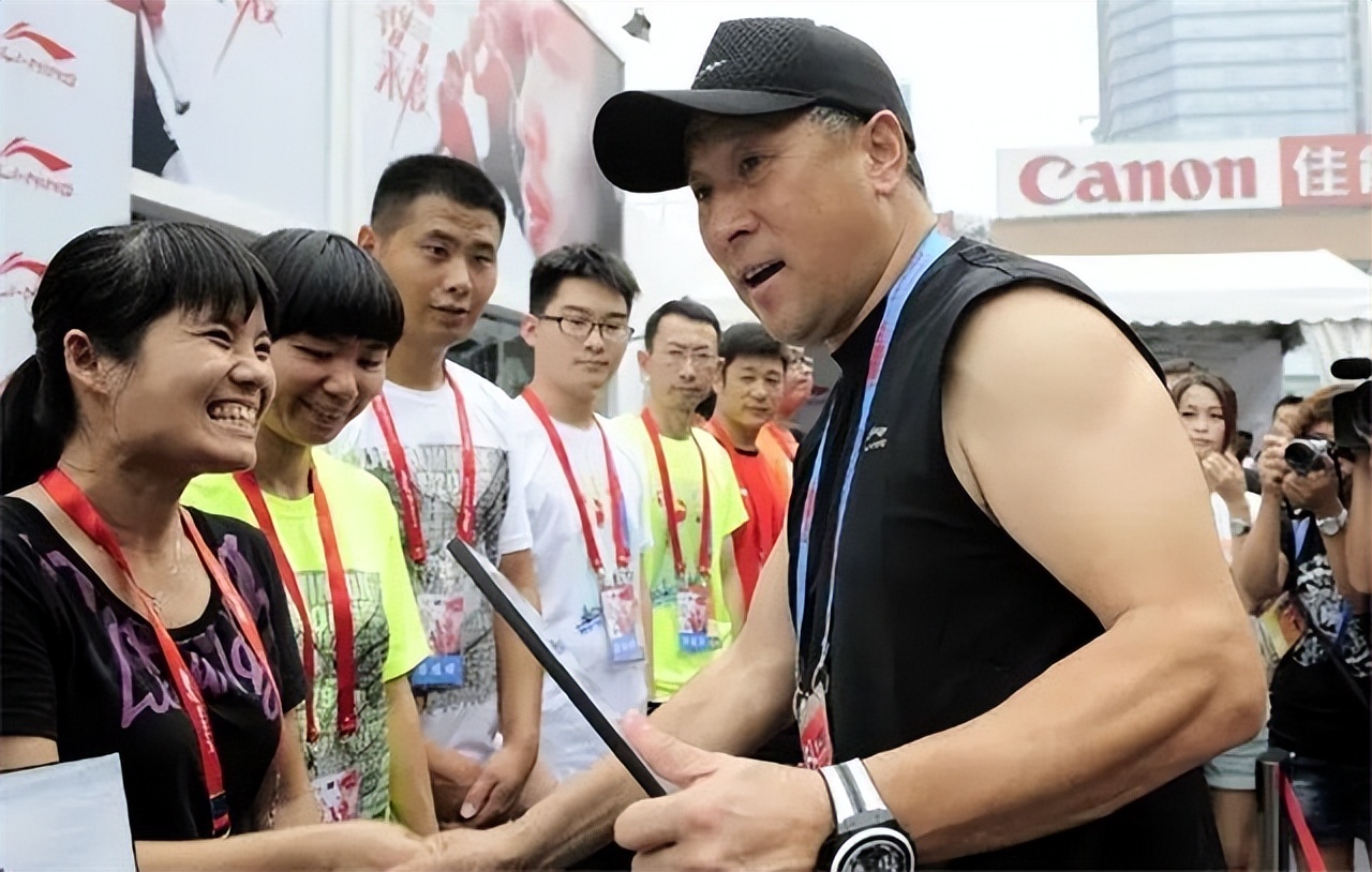 李永波下课后照片,22岁李永波近况