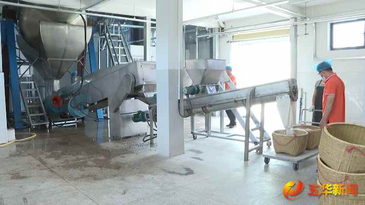 古法手工传统老酱油,古法酿造手工老酱油