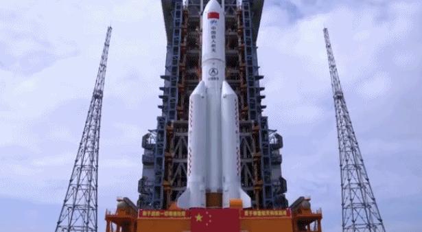 为什么空间站高度400公里没有空气,从地球到空间站400多公里要飞多久