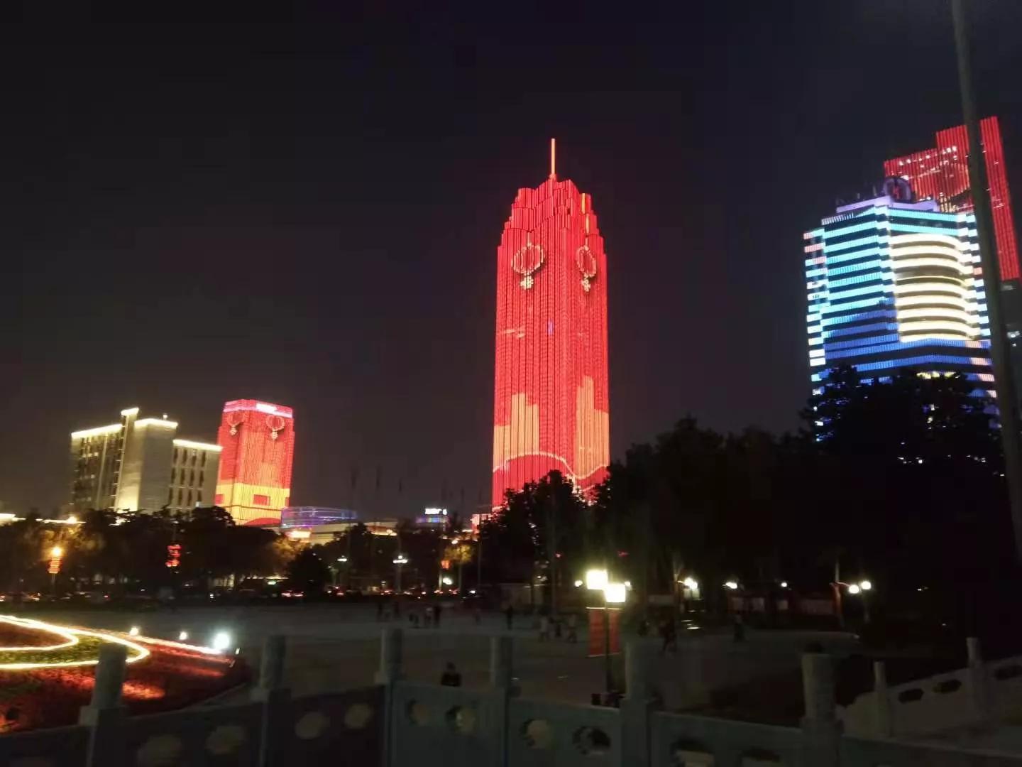 保定出租车女司机,保定女公交司机