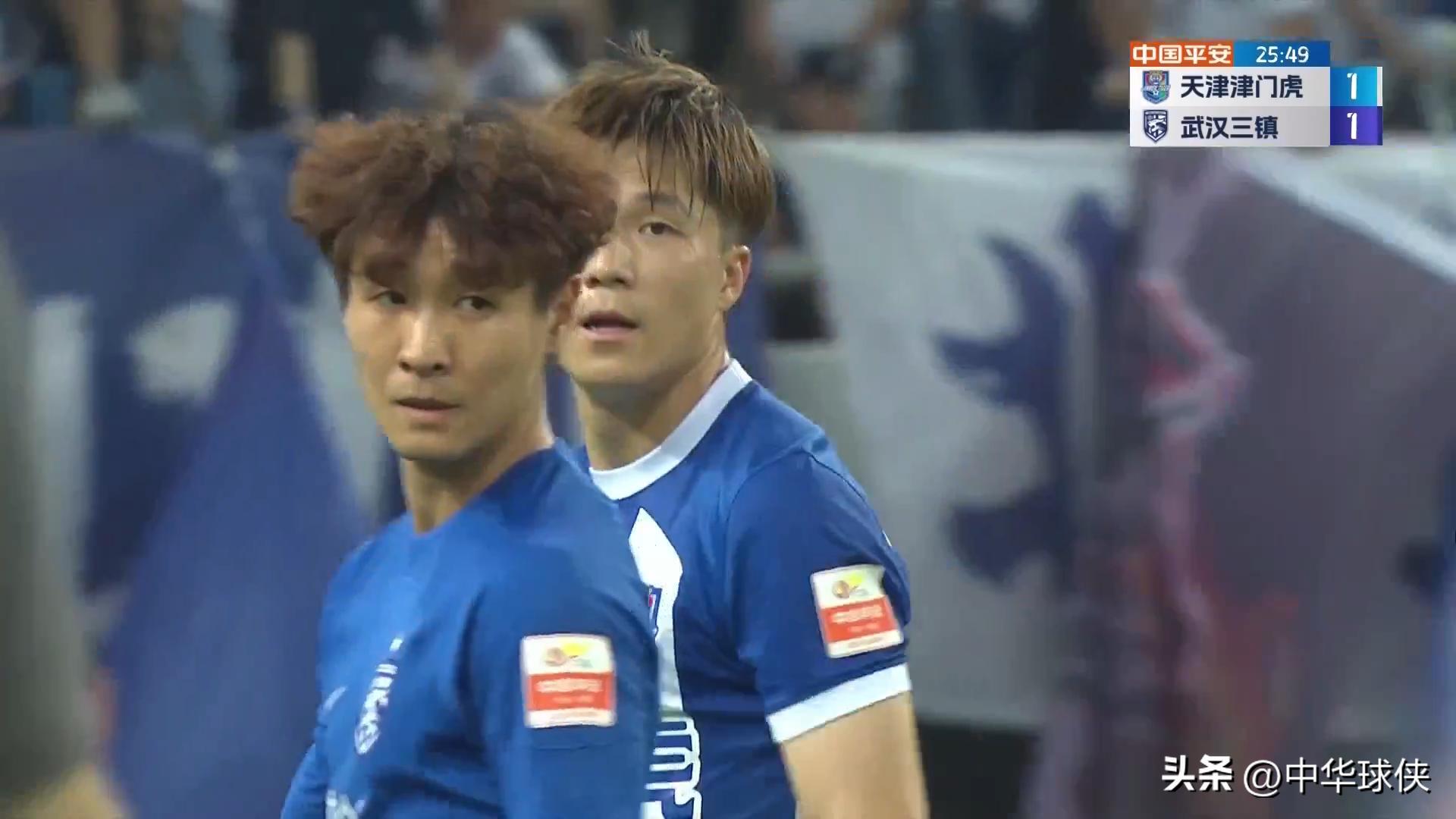 国足左后卫人选,今晚国足首发阵容名单