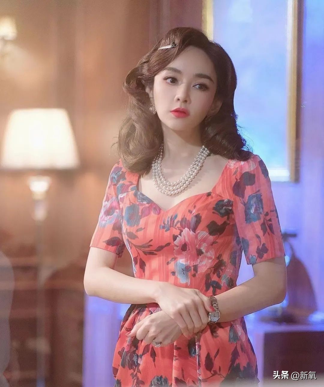 挺着大肚子逼退小三9年后，她终于复出了