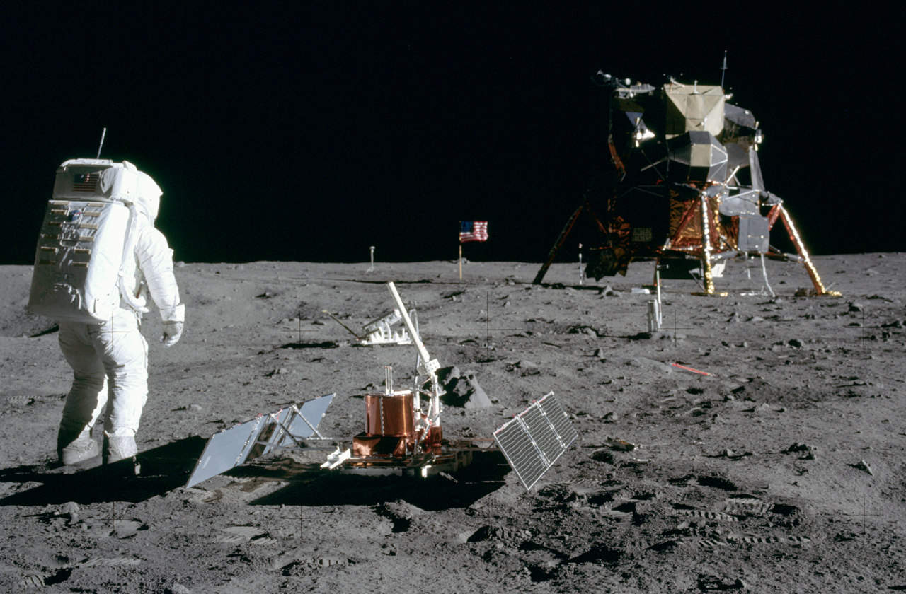 美国登月到底看到什么了,美国登月的疑点是什么