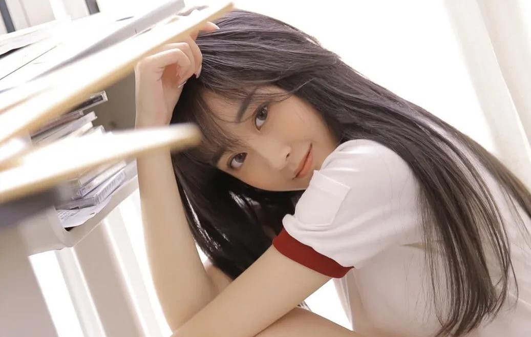 刚开始追女生送什么礼物比较好,追女生送什么礼物最合适呢