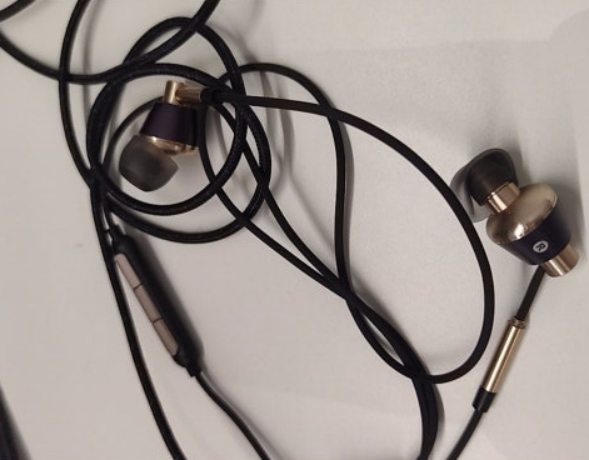 音质超好的有线入耳式耳机推荐,入耳式不卡耳且音质好的耳机推荐