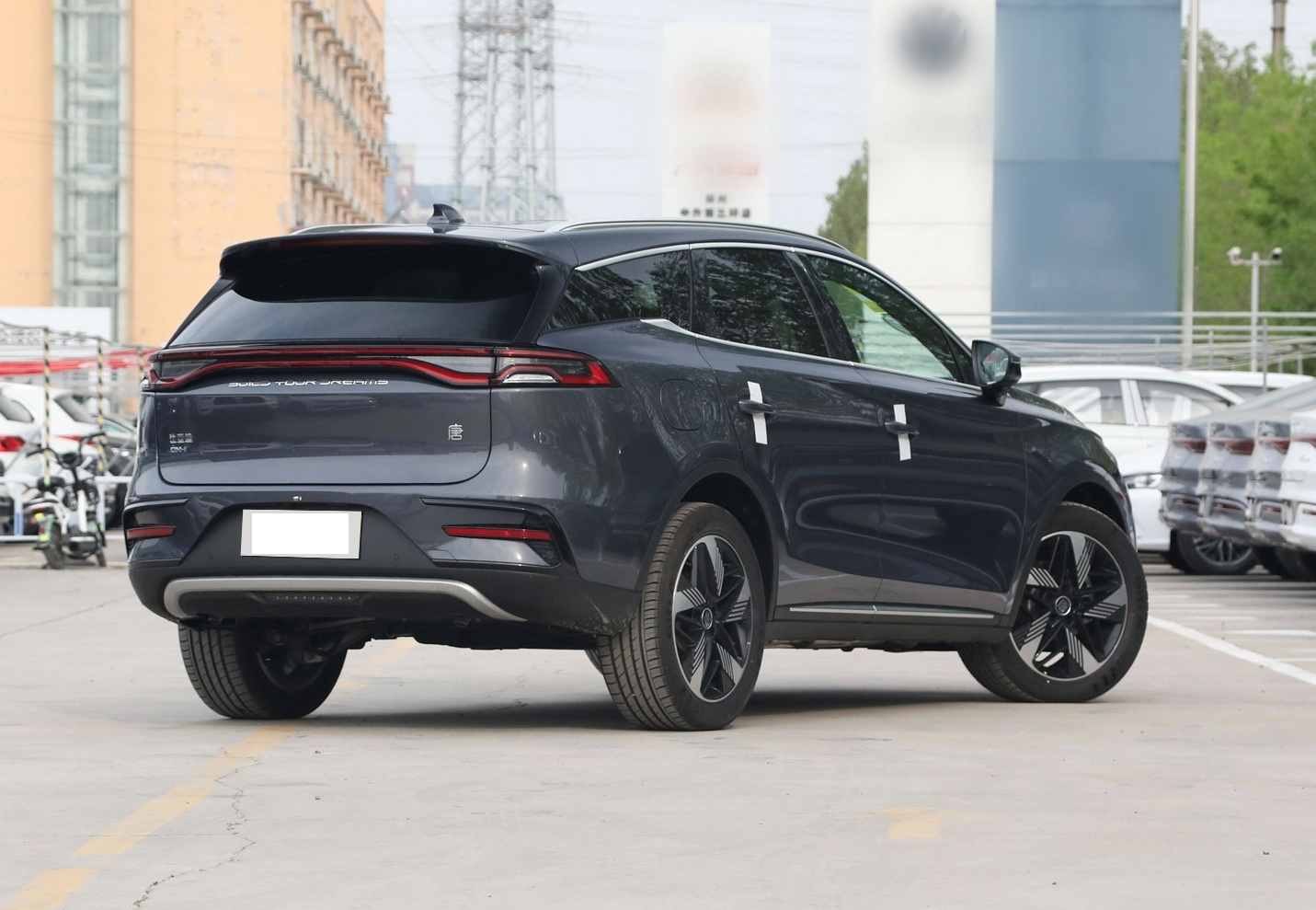 丰田霸道混合动力2020款,丰田霸道2022年新款自动挡混动版