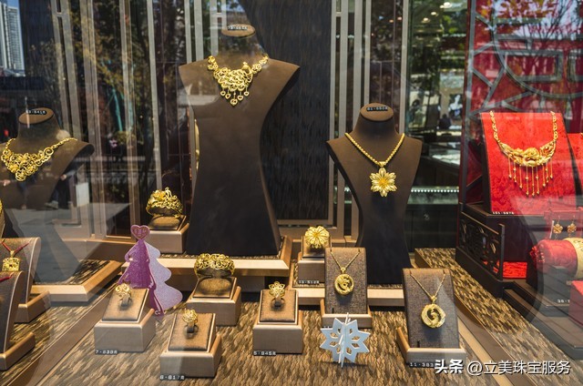买黄金首饰不知道重量,买黄金首饰款式看好品牌