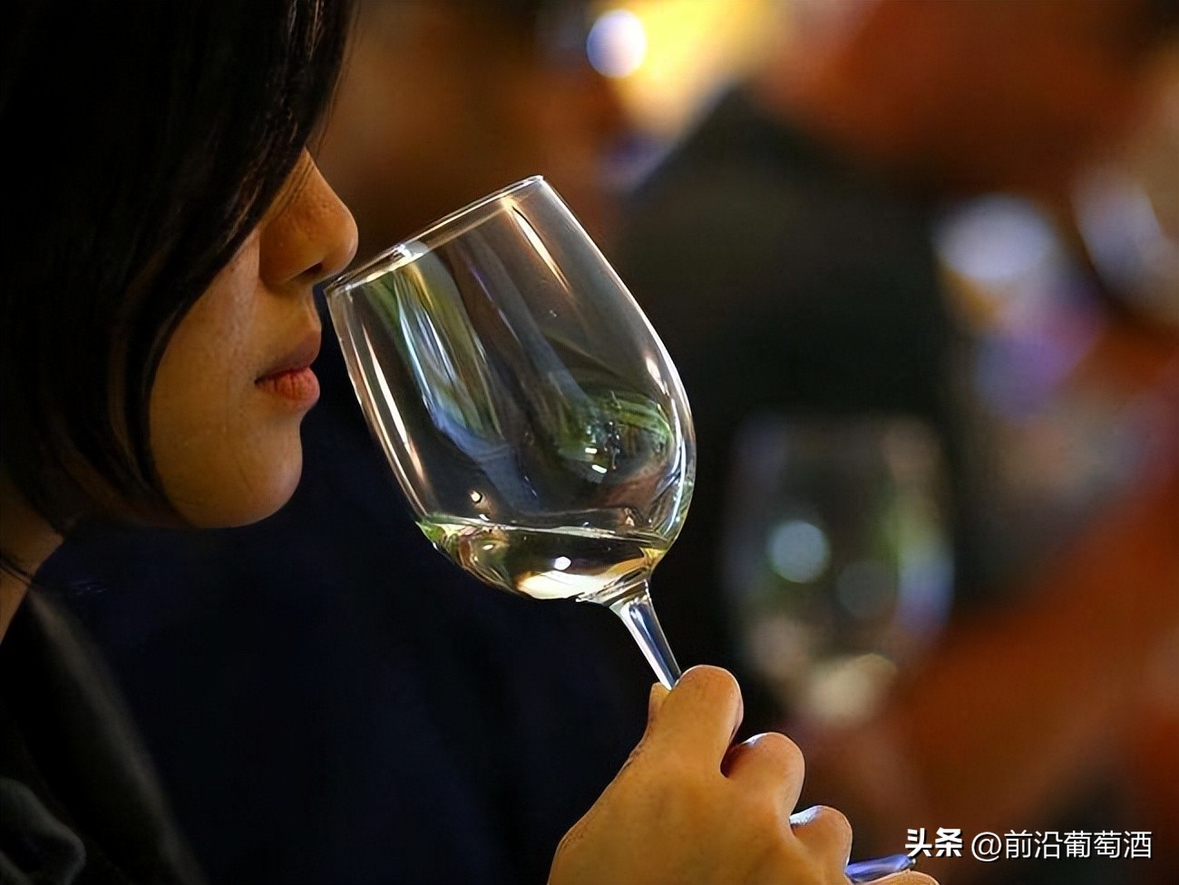 新西兰的雷司令葡萄酒有什么特点,德国雷司令半甜白葡萄酒口感