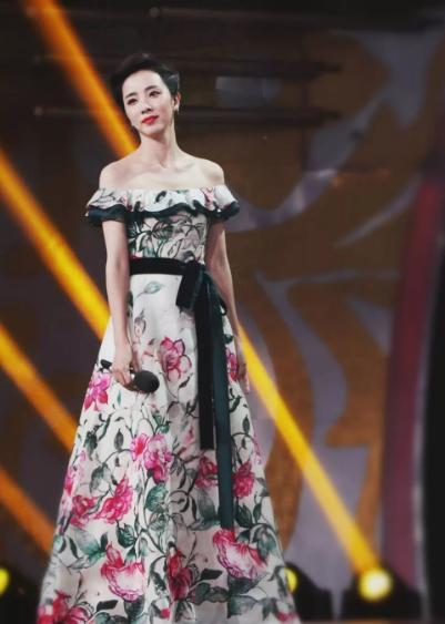 至今未婚的五位央视女主持人,央视最有才华的五位女主持人