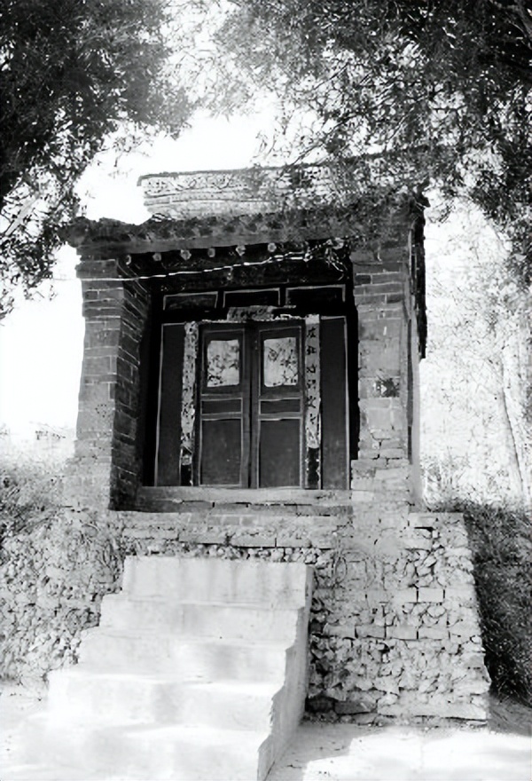 “地网”是怎么来的？受农民启发，一代名将创造克制金人骑兵利器