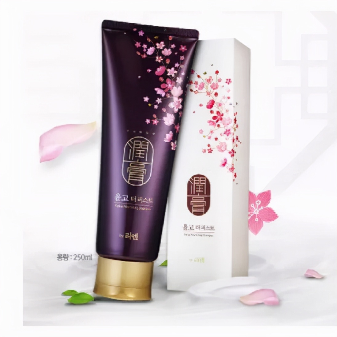 嫌弃汉字“土气”的中国品牌们，醒醒吧