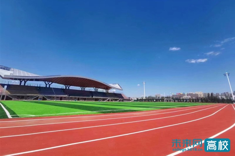 山西大学东山校区积力体育馆,山西大学操场建成仪式