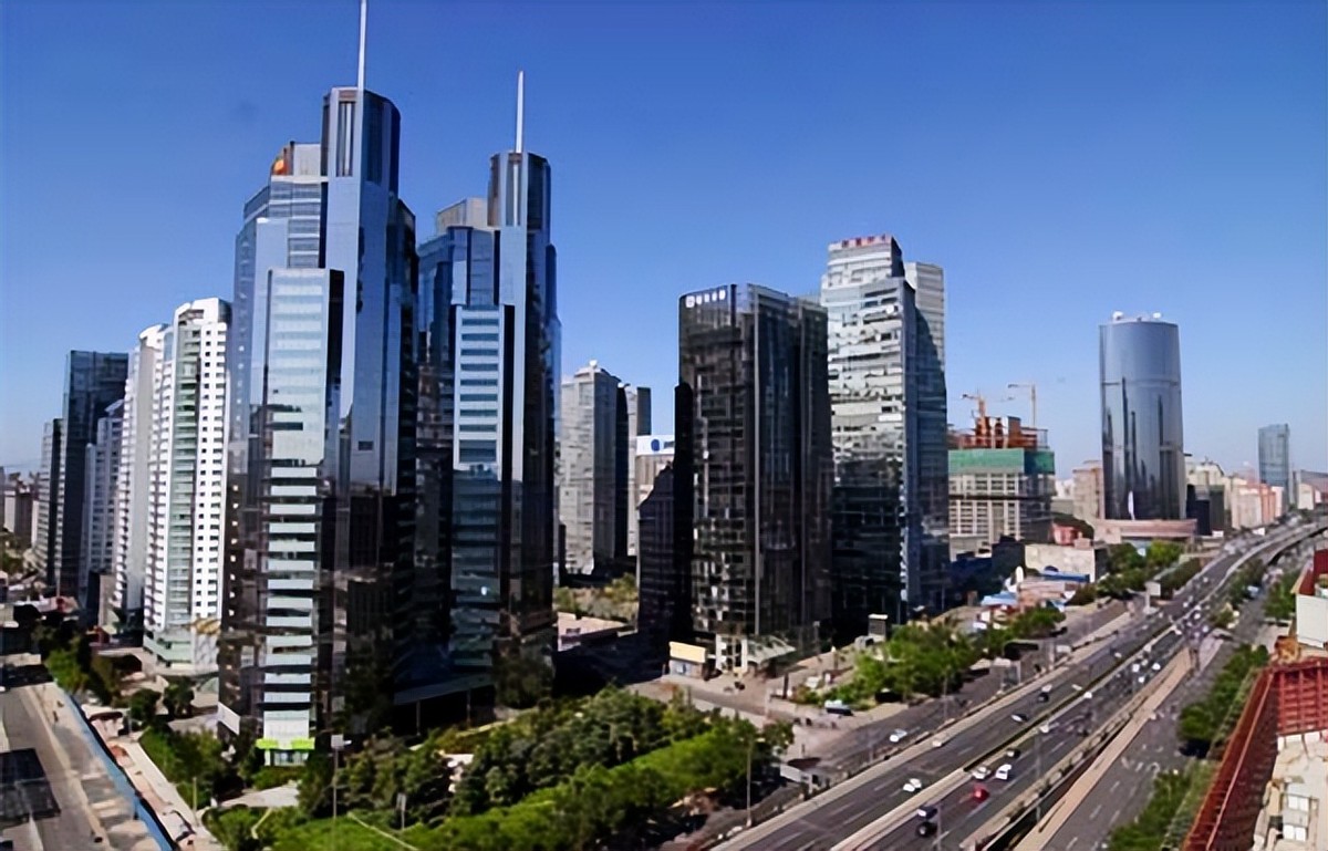 南海撞机后，中国从大卸八块的美国侦察机里，获得了哪些技术？