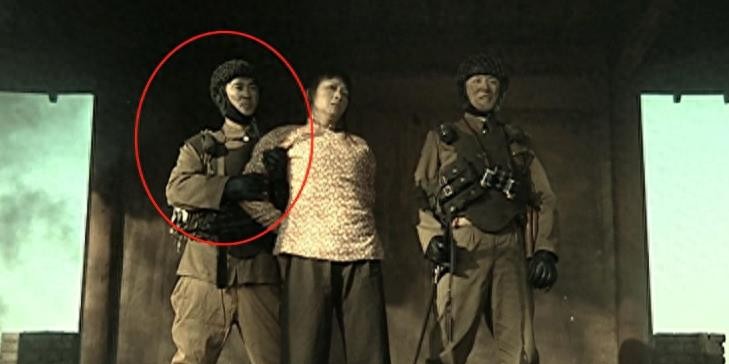 影视剧中各种奇葩穿帮,电视剧爆笑穿帮镜头看一次笑一次