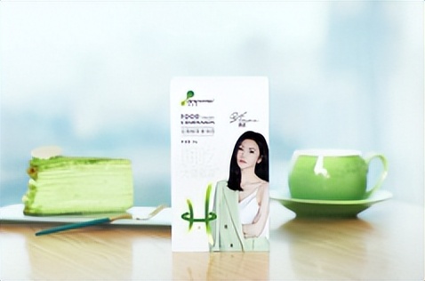 背景成谜景甜：坐拥3.5亿豪宅，拒绝张继科被金主强捧十年不红