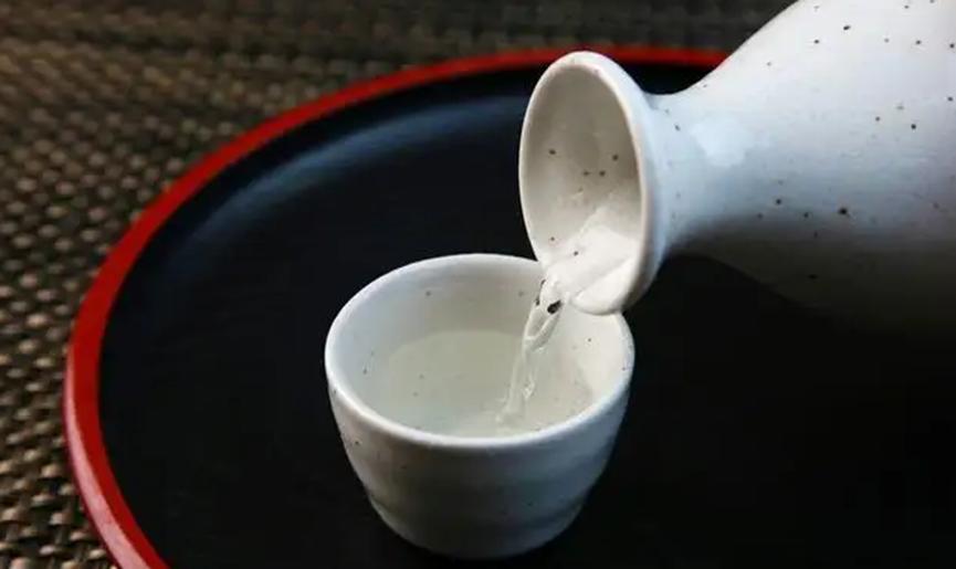 资深酒友白酒推荐,网上的白酒怎么那么便宜