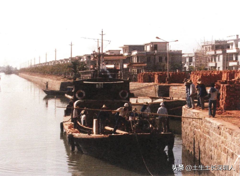 宝安最大的购物中心叫什么名字,宝安比较大的购物广场