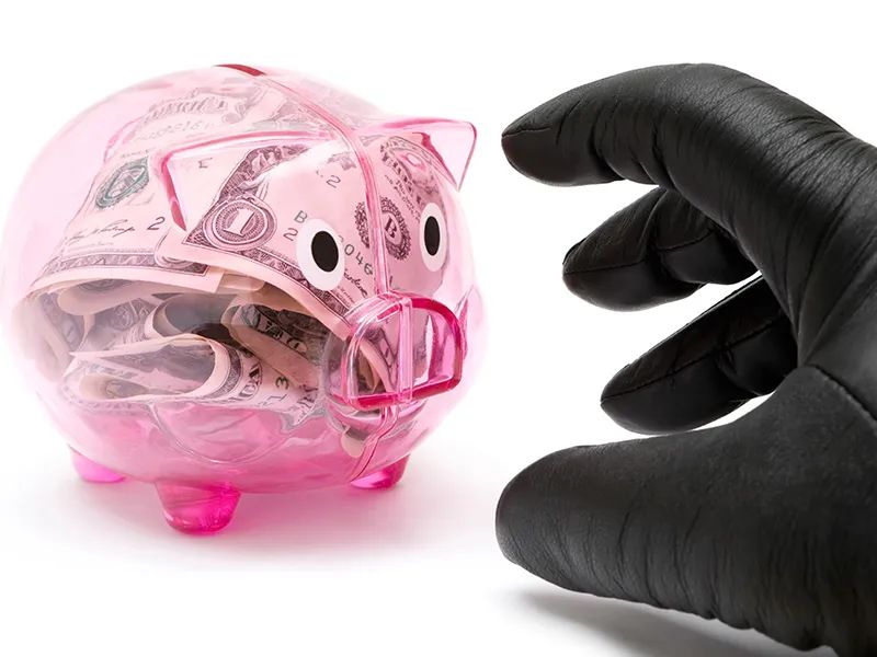 “王俊凯”“迪丽热巴”加我为好友？学生怎防网络诈骗