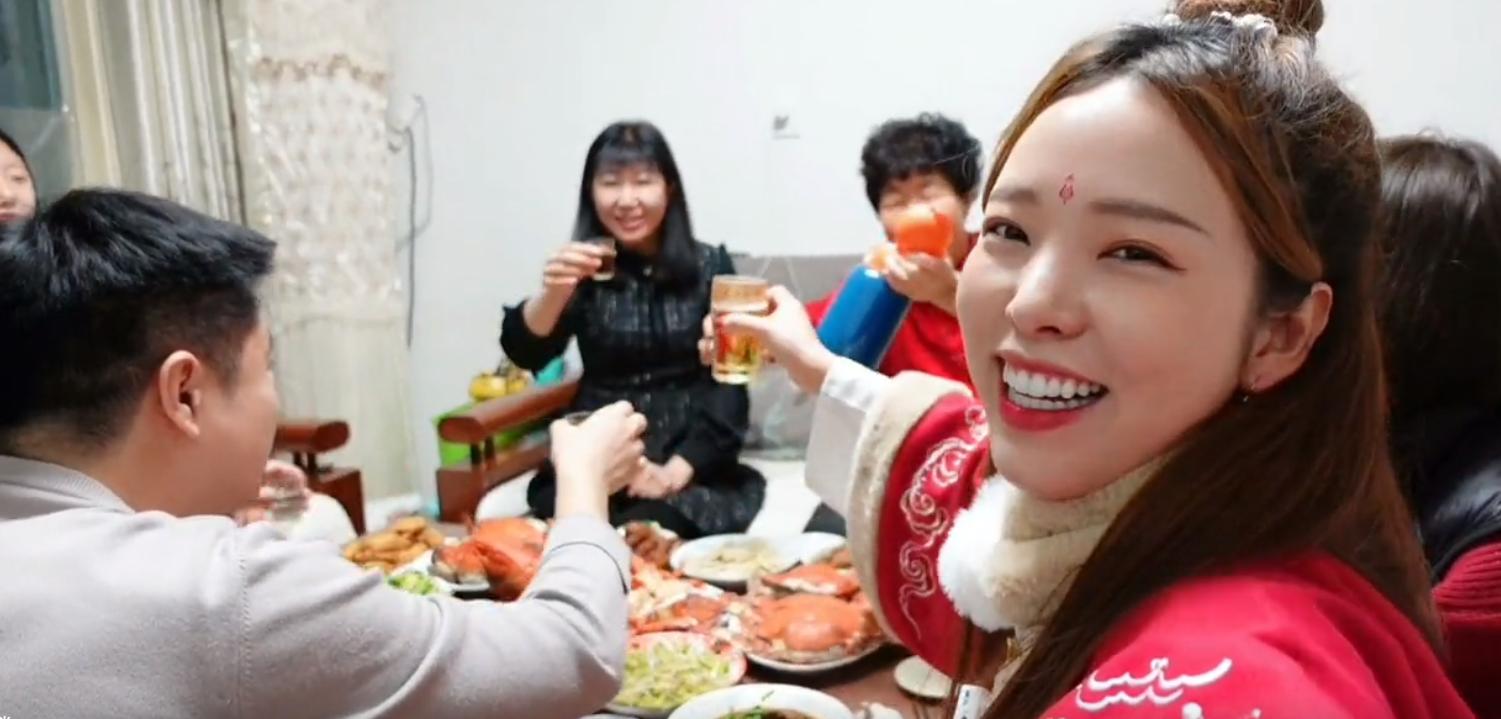 韩国美女嫁山东,娶一个月入400万韩元美女,是一种什么体验?