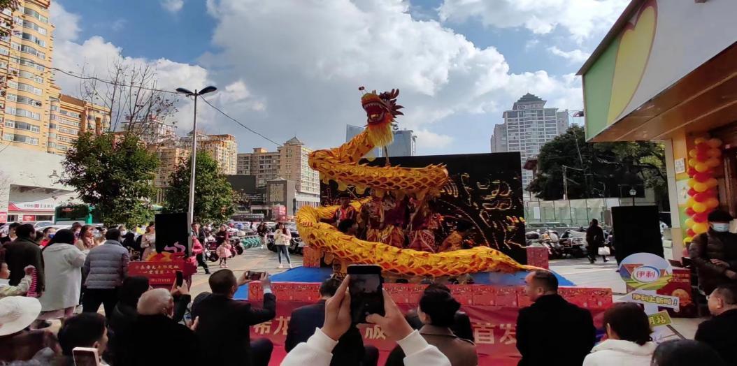 伊利牛奶安慕希高端,新上市的安慕希多少钱