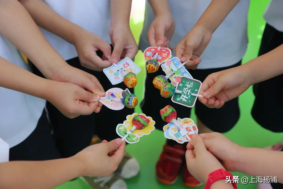 新学期开学第一天小视频,小学生新学期校园开学第一课