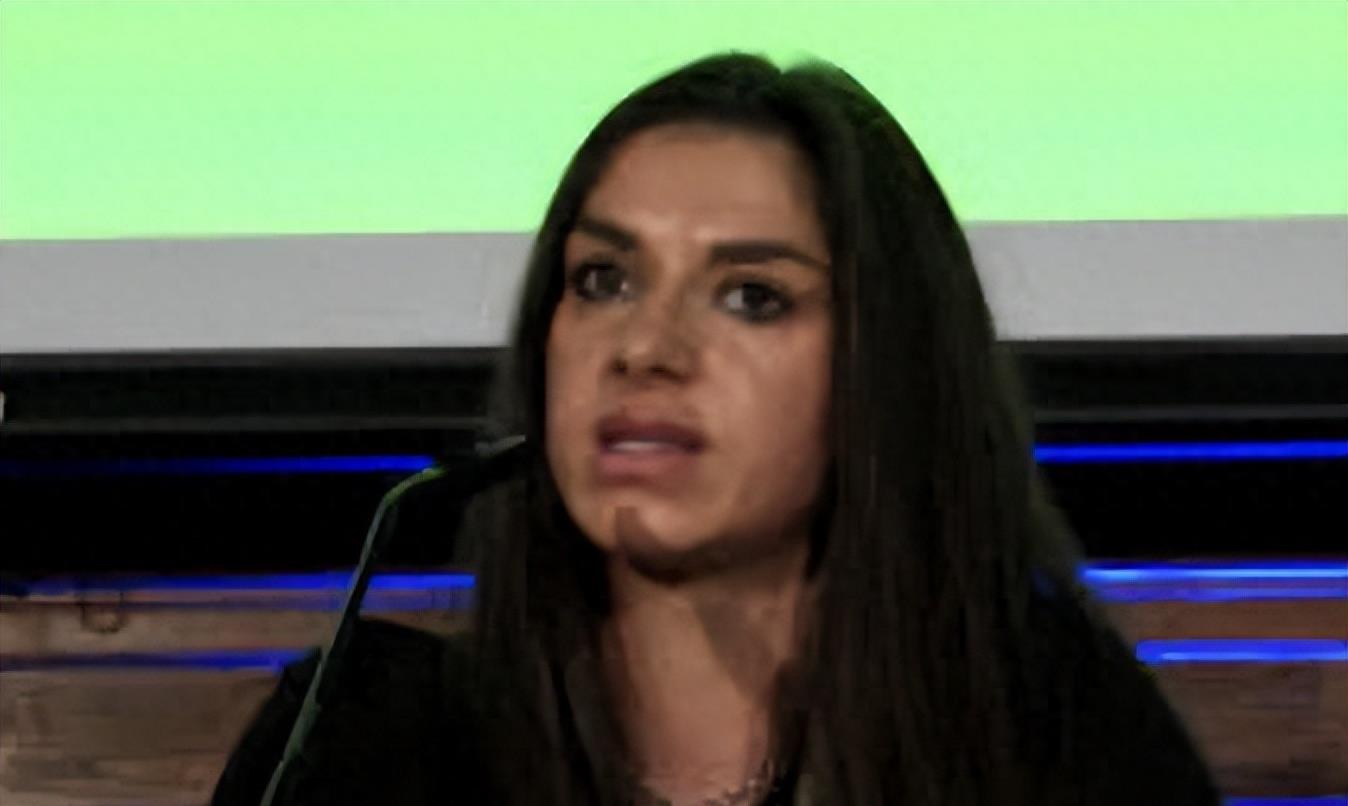 英国留学生吐槽厕所性别歧视,英国女学生被歧视