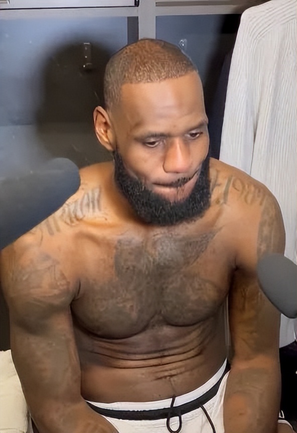 36胜2负！裁判回应离谱漏判！上次见这么大争议还是“勇不出界”