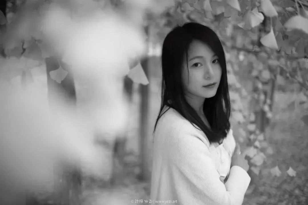 人像镜头选85-1.2还是选70-200,70-200和85定焦镜头拍人像哪个好