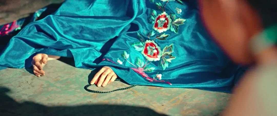 《小姐》女主新作，颠覆形象