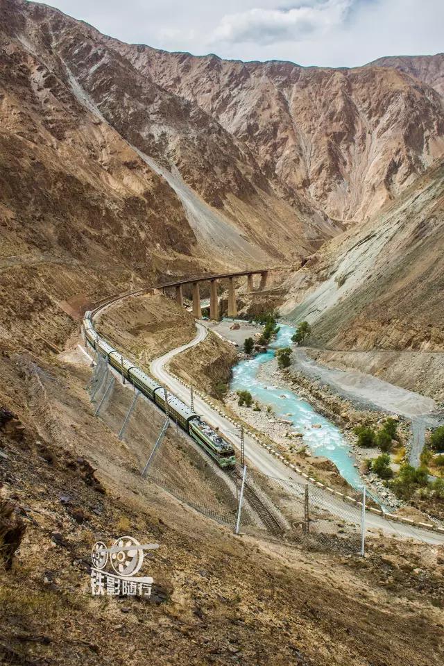 铁影｜荒凉与壮美并存——嘉镜铁路运转记其二