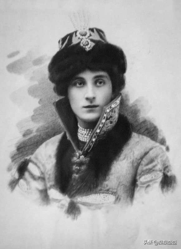 罗曼诺夫莫斯科,罗曼诺夫娜塔莎身材