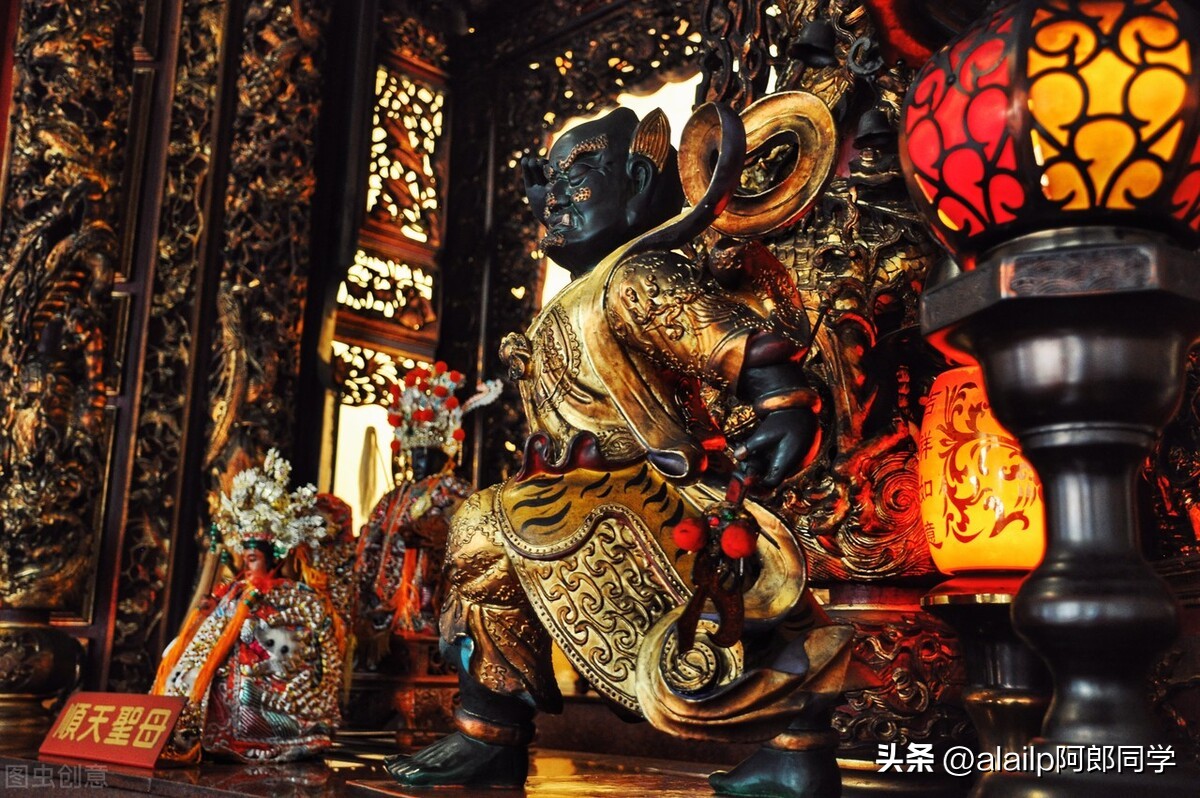 （杂谈知识点）烧香有哪些忌讳和禁忌？道教为何不提倡烧檀香？