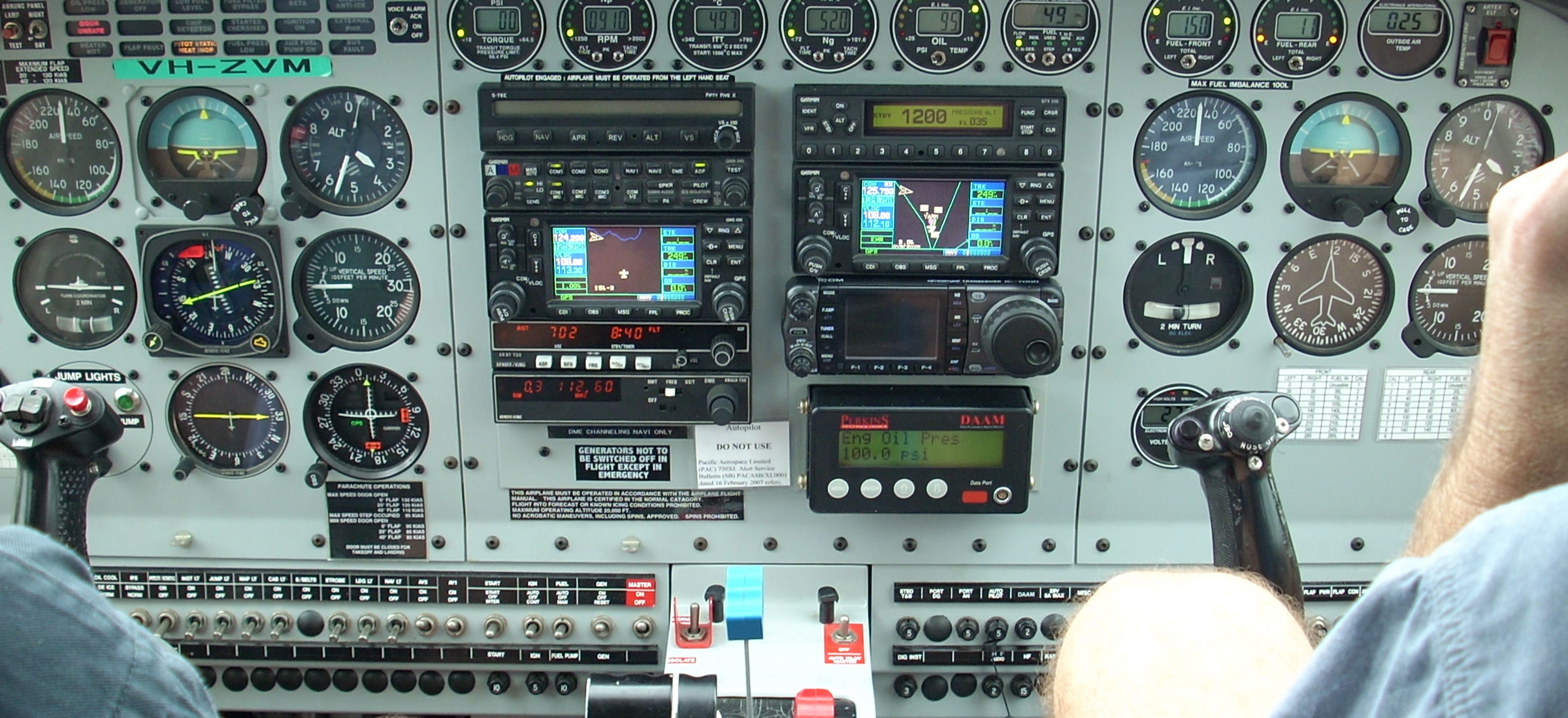 为什么飞机贵火车便宜,为什么一架飞机那么贵