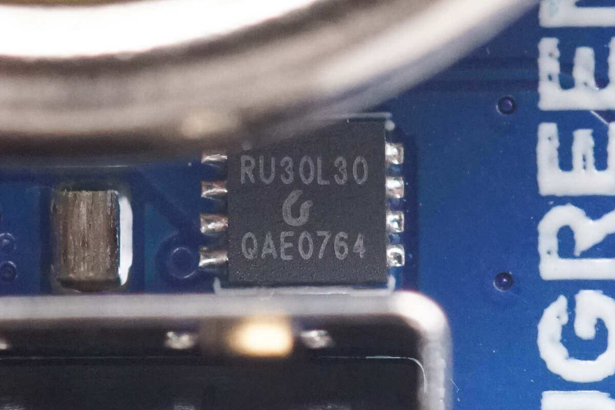 绿联车载点烟器15瓦能快充吗,点烟器车充拆解