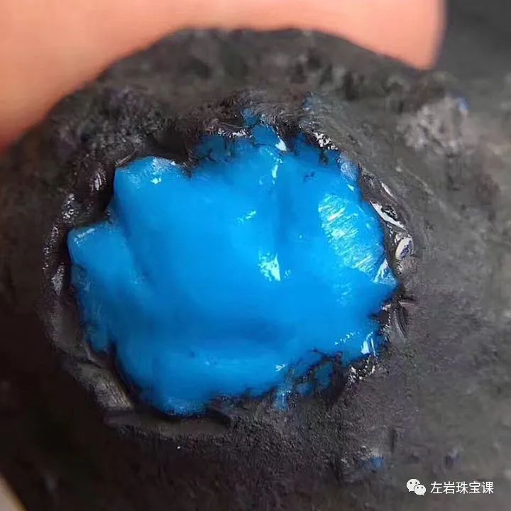 左岩宝石真假,左岩的珠宝怎么样