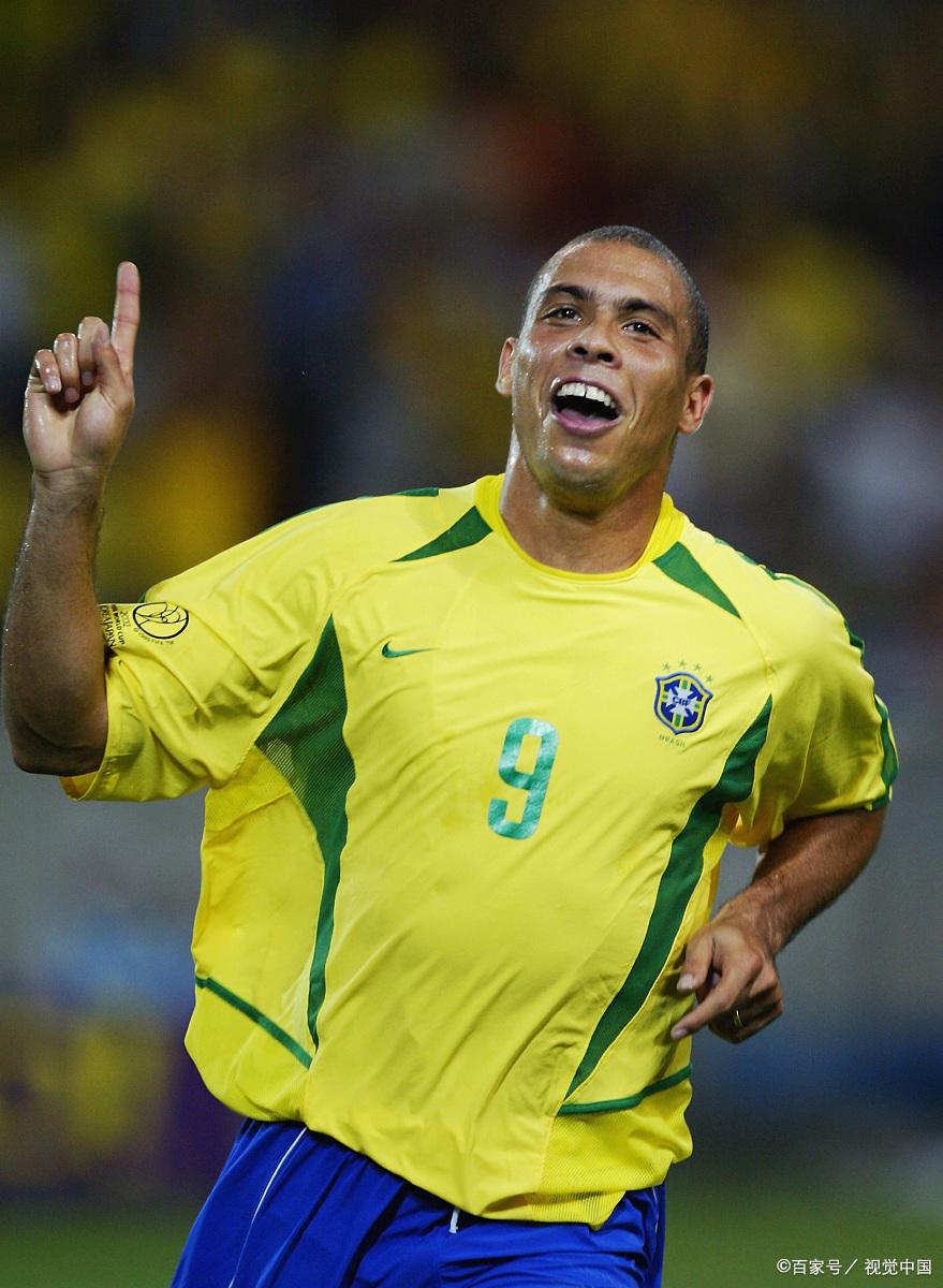 足坛外星人罗纳尔多进场,外星人罗纳尔多的停球视频怎么样