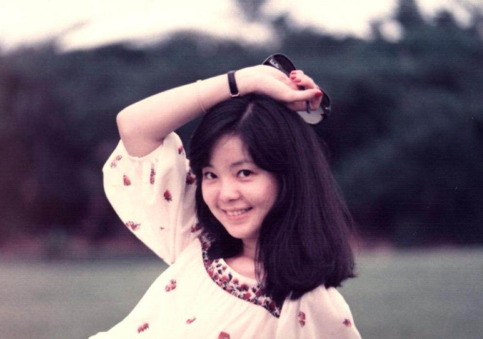 娱乐圈塌鼻子宽鼻翼好看的女明星,塌鼻子也能美出圈