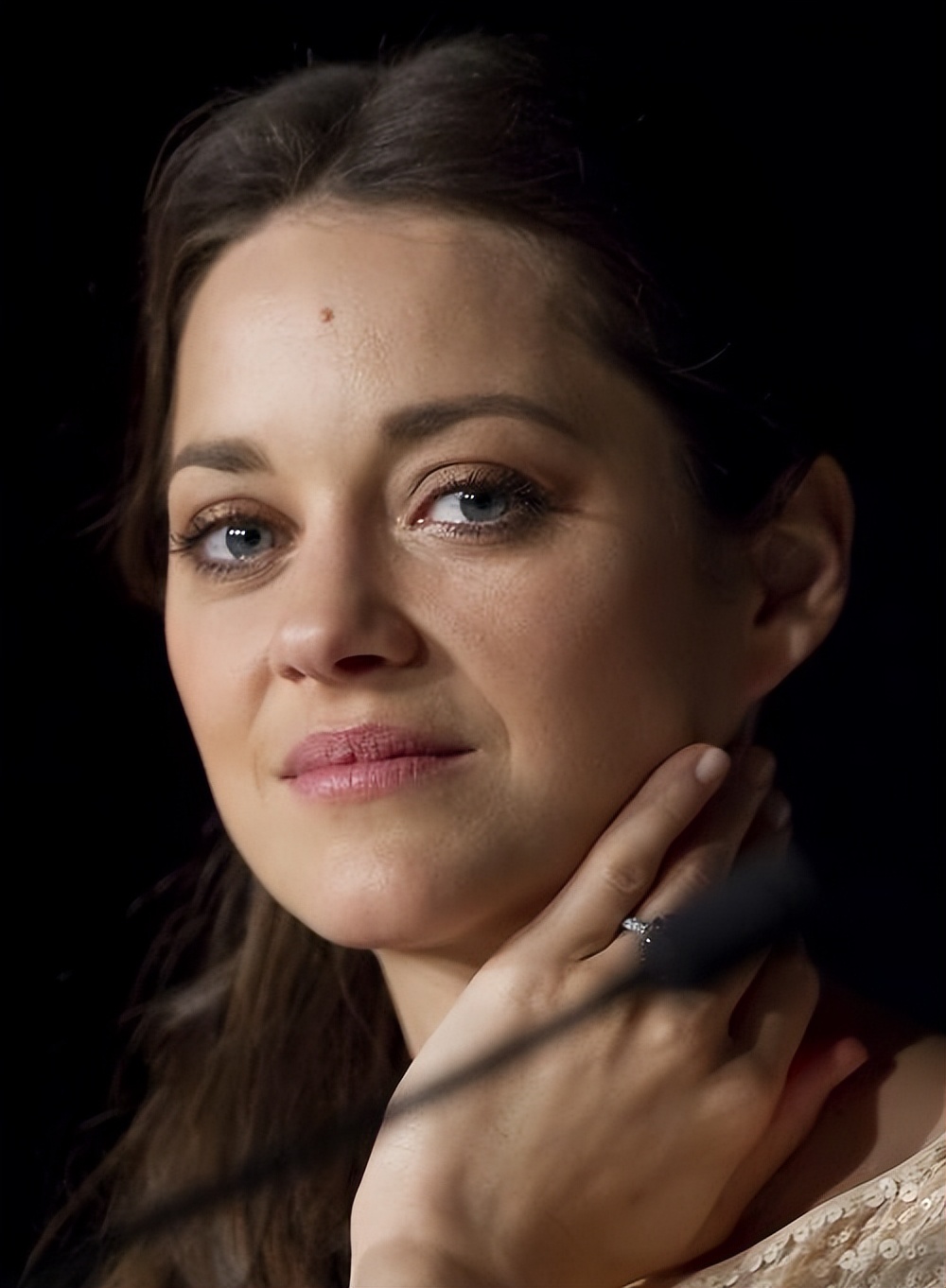 玛丽昂·歌迪亚：从小镇女孩到国际影坛巨星的崛起