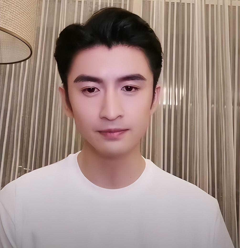 十大女星化妆前后对比,女星的素颜差距能有多大杨幂