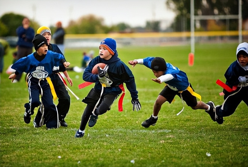15岁男孩频繁发出怪声怎么治疗,儿子听见父母屋里有异响