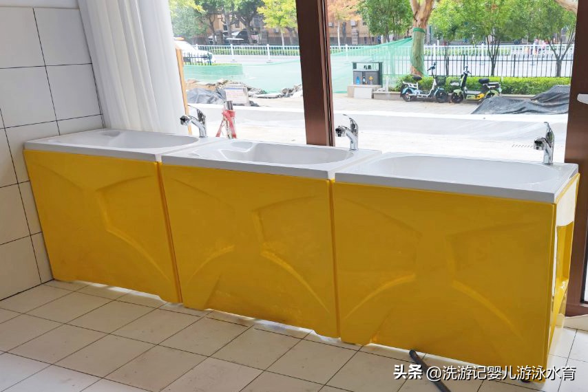 开婴儿游泳馆不赚钱怎么办呢,开一家婴儿洗澡游泳店怎么样