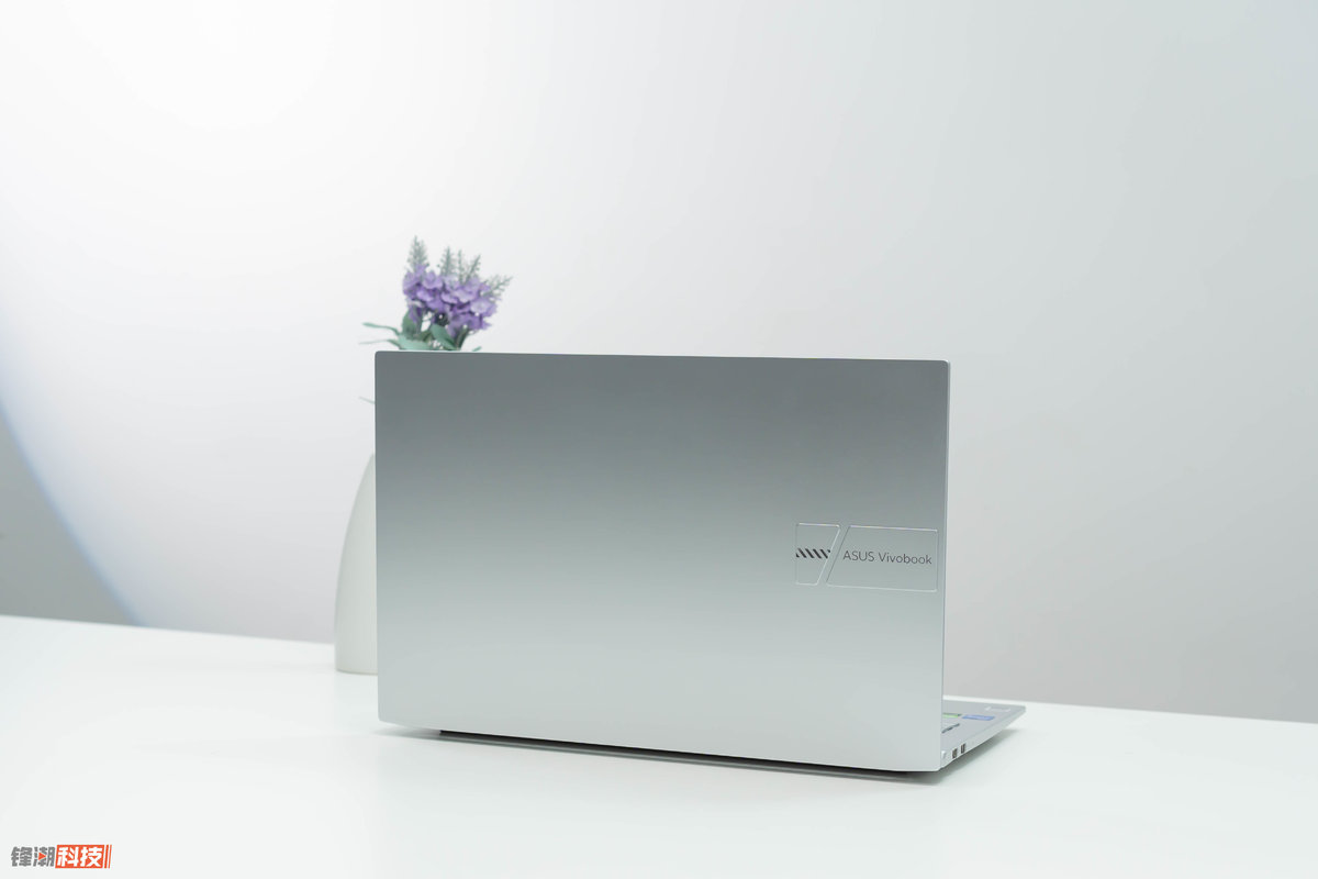 华硕灵耀pro14和无畏15pro哪个好,华硕无畏pro15和破晓pro15哪个好