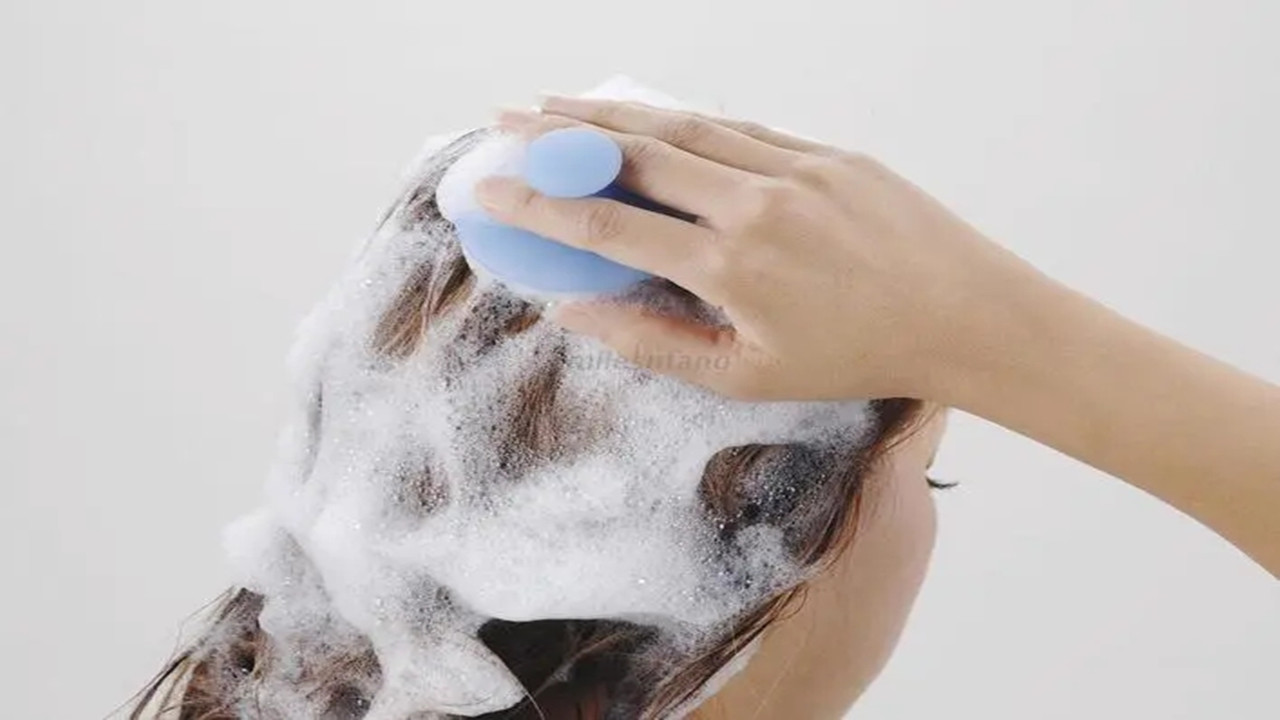 为什么月经完了还有红色分泌物,为什么月经完了会有褐色的白带