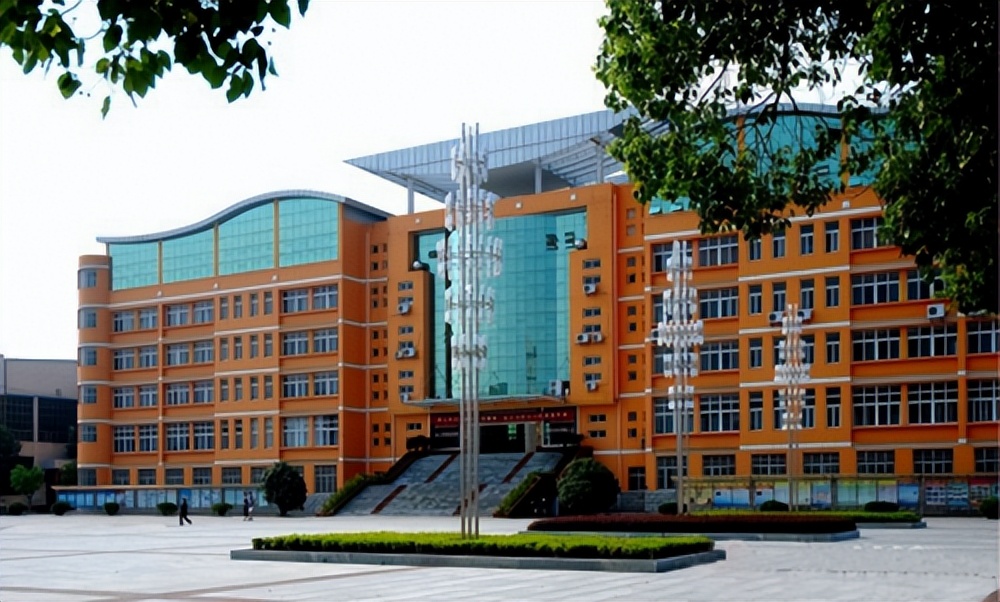 黄冈目前教育怎么样,黄冈市的教育到底有多厉害