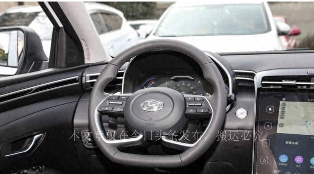 路虎揽胜运动版：全能选手，顶配直降19.8万值得买吗？