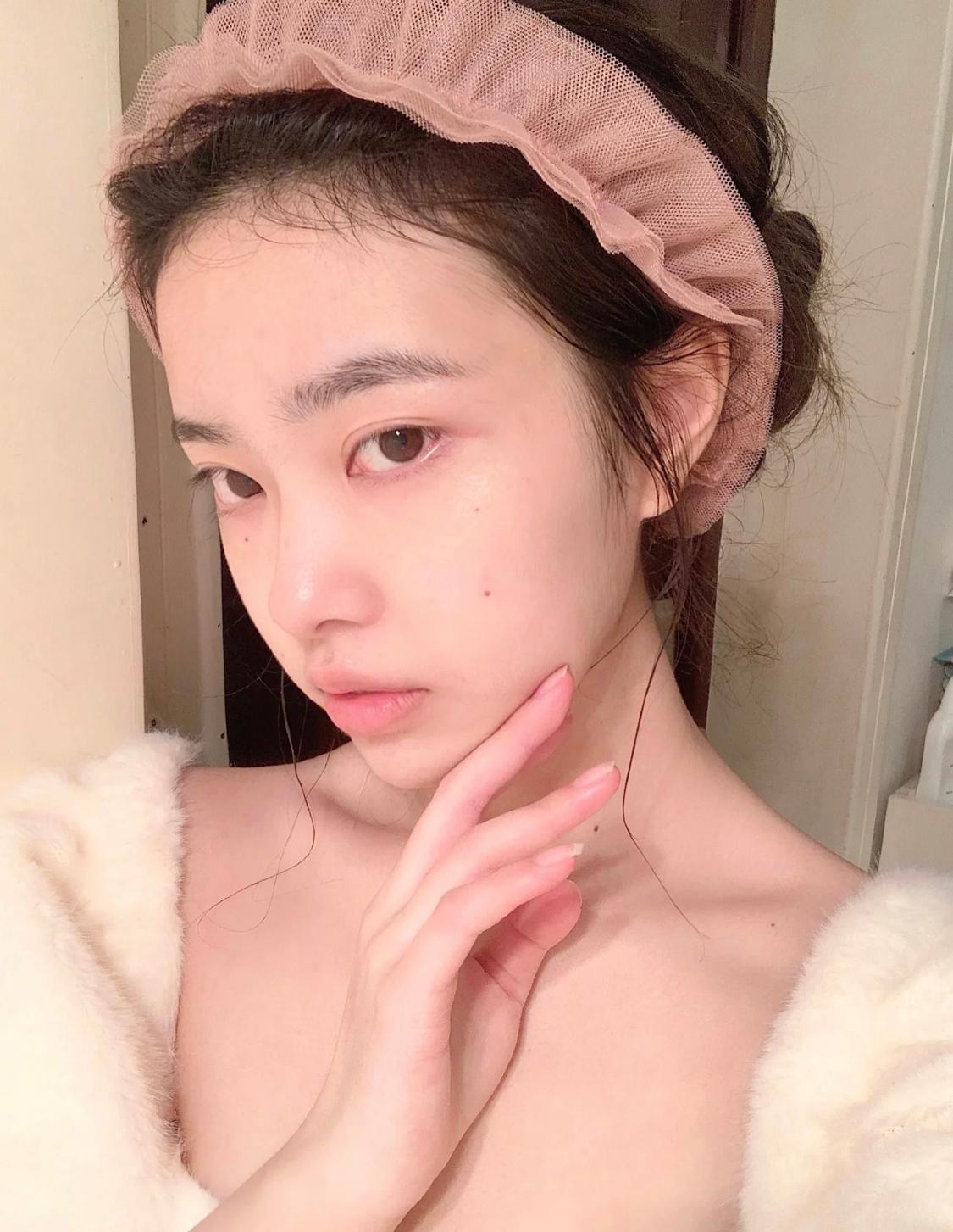 冬季怎样用精华油保湿皮肤,精华油抗皱紧致抗衰老白天用