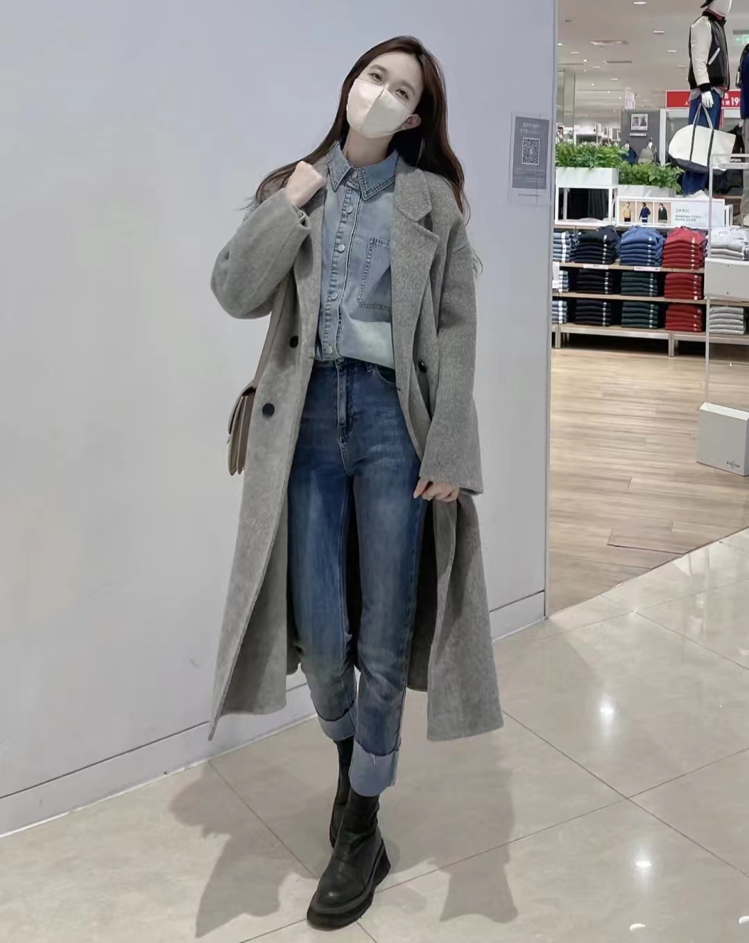 中款深灰色大衣怎么搭配好看,maxmaralabbro灰色大衣