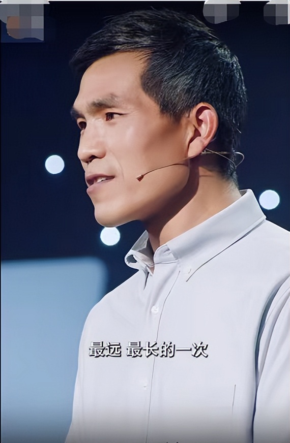 80后“校长爷爷”张鹏程放弃高薪，垫14万修学校，他图啥？