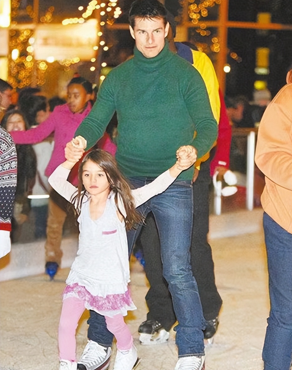 阿汤哥18岁照片,阿汤哥14岁女儿近照超美